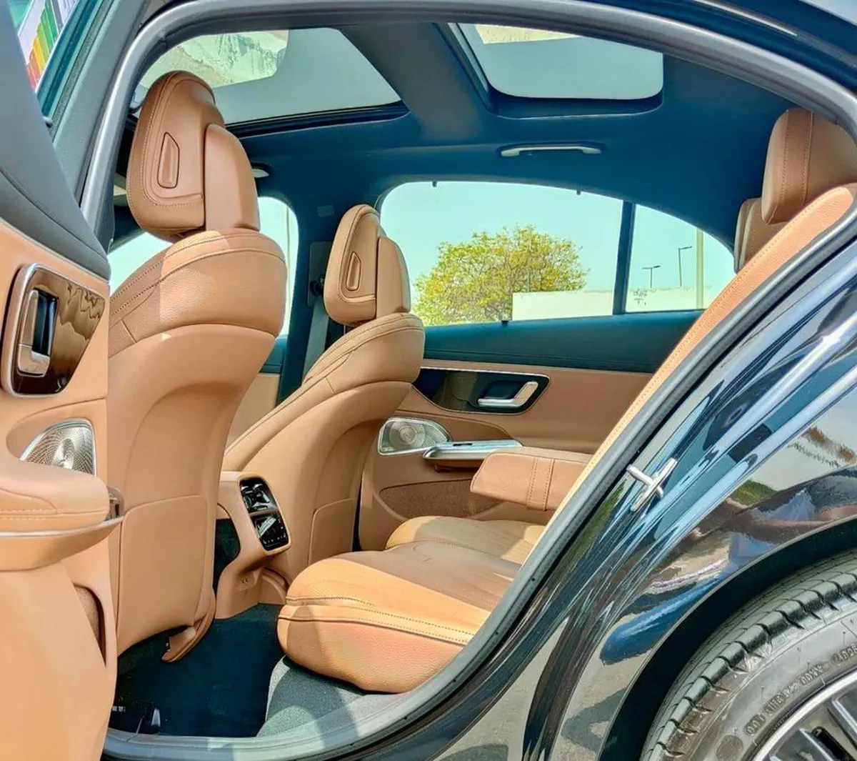 Mercedes Benz E300 AMG Full Option Agency Warranty 2026 GCC-7-7