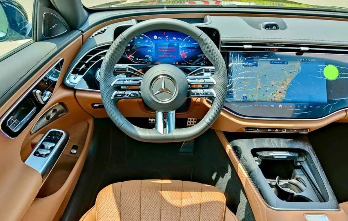 Mercedes Benz E300 AMG Full Option Agency Warranty 2026 GCC-10-10