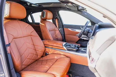 BMW 735i Pure Excellence – 2026 | GCC | Only 2,527 KM | AED 375,000-9