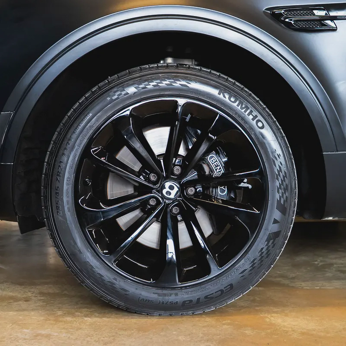 AED 4,994 P.M • 0% Downpayment • Bentley Bentayga W12 • 1 Year Warranty-3-3
