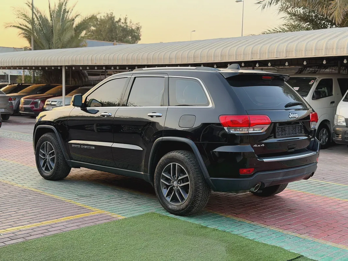 Jeep Grand Cherokee L Limited 2017 GCC Specs-4-4