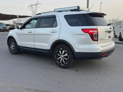 EXPLORER 7 SEATER LIMITED V4  FRESH JAPAN IMPORTED LOW MILEAGE 83000 kms-4