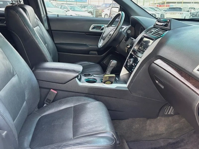 EXPLORER 7 SEATER LIMITED V4  FRESH JAPAN IMPORTED LOW MILEAGE 83000 kms-10