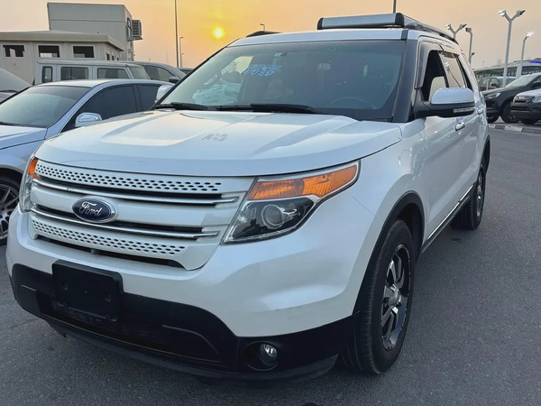 EXPLORER 7 SEATER LIMITED V4  FRESH JAPAN IMPORTED LOW MILEAGE 83000 kms