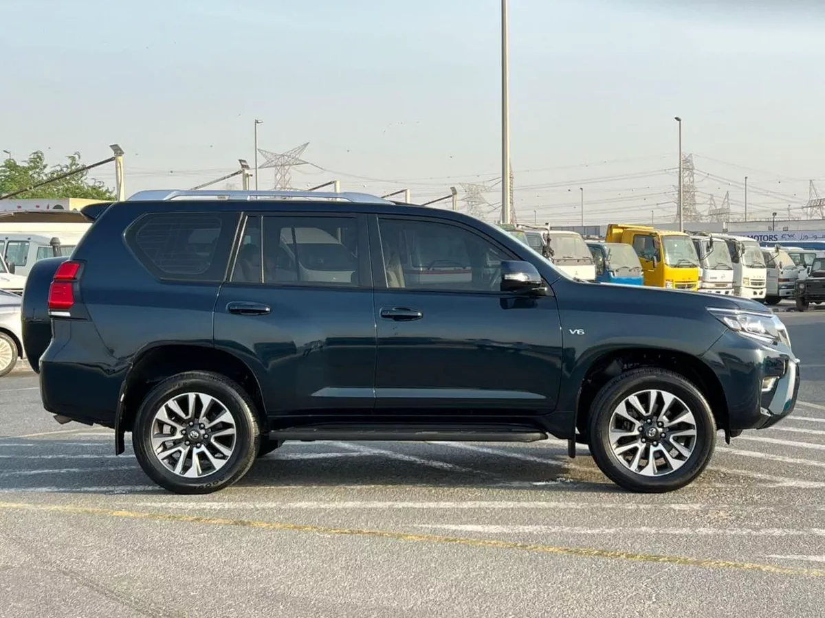 Toyota Prado TX-L 2022 Toyota Prado Full Option 4.0L V6 - AWD 4x4 - Electric Seat - Rear CAM & Sensors - Cool Box - Le-15-0
