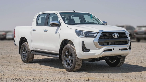 Toyota Hilux toyota hilux 2.4L DIESEL FULL OPTION