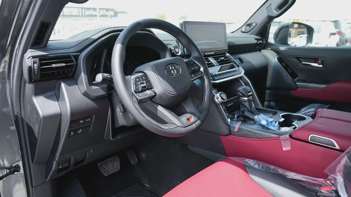 Toyota Land Cruiser GR Sport 3.3 DIESEL FULL  2026 - GCC Specs - Brand New-17-17
