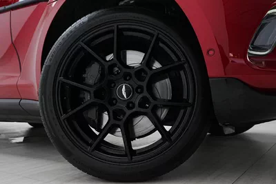 Aston Martin DBX 550-9