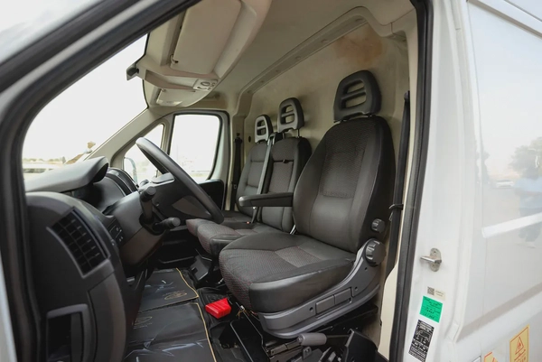 Peugeot Boxer L2H2 Delivery Van | GCC Specs | Ref#P31117
