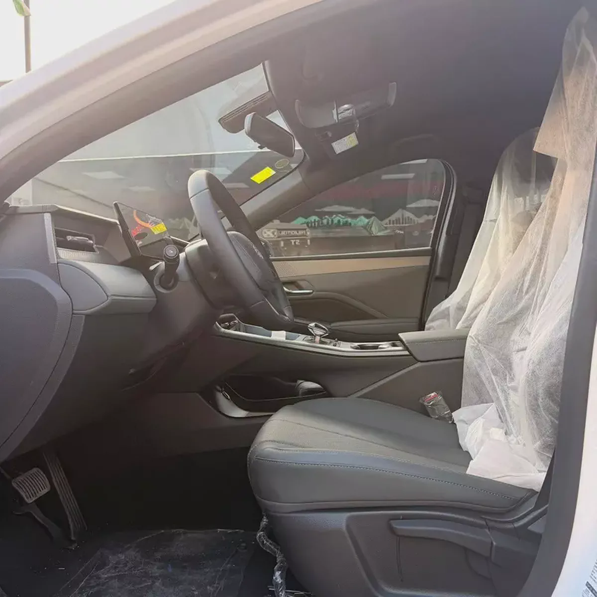 BYD Qin Plus DM-i Honor Edition 2025 - Chinese Specs - Brand New-10-10