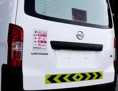 Nissan Urvan STD Nissan Urvan Van Chiller | 2.5 L | 2022 | GCC | Accident-Free | In Excellent Condition | 958 P.M-6