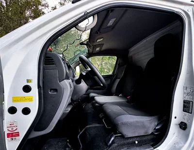Nissan Urvan STD Nissan Urvan Van Chiller | 2.5 L | 2022 | GCC | Accident-Free | In Excellent Condition | 958 P.M-7