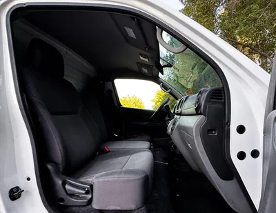 Nissan Urvan STD Nissan Urvan Van Chiller | 2.5 L | 2022 | GCC | Accident-Free | In Excellent Condition | 958 P.M-8