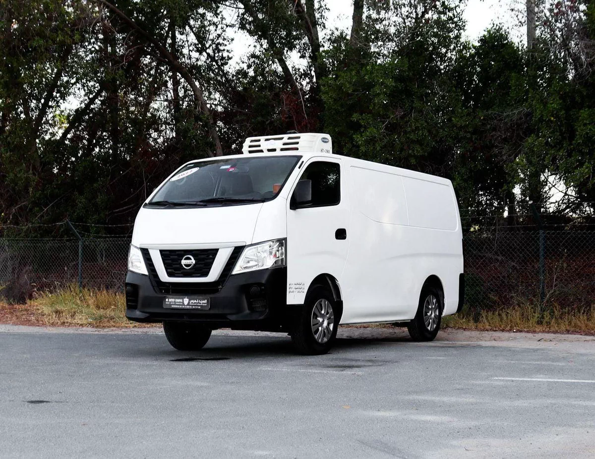 Nissan Urvan STD Nissan Urvan Van Chiller | 2.5 L | 2022 | GCC | Accident-Free | In Excellent Condition | 958 P.M-2-0