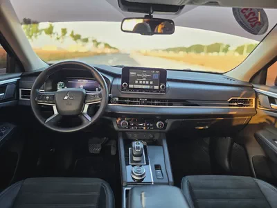 2023 Mitsubishi Outlander Black Edition GCC Specs-10