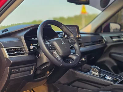 2023 Mitsubishi Outlander Black Edition GCC Specs-12