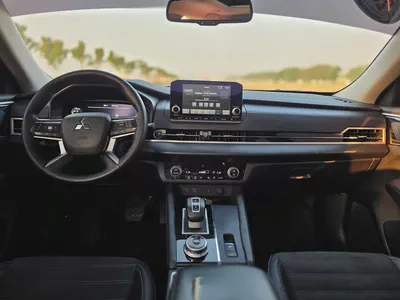 2023 Mitsubishi Outlander Black Edition GCC Specs-3