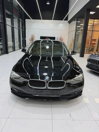 BMW 3-Series 318i 2017 GCC Specs-0