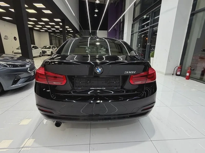 BMW 3-Series 318i 2017 GCC Specs-5