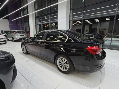 BMW 3-Series 318i 2017 GCC Specs-7