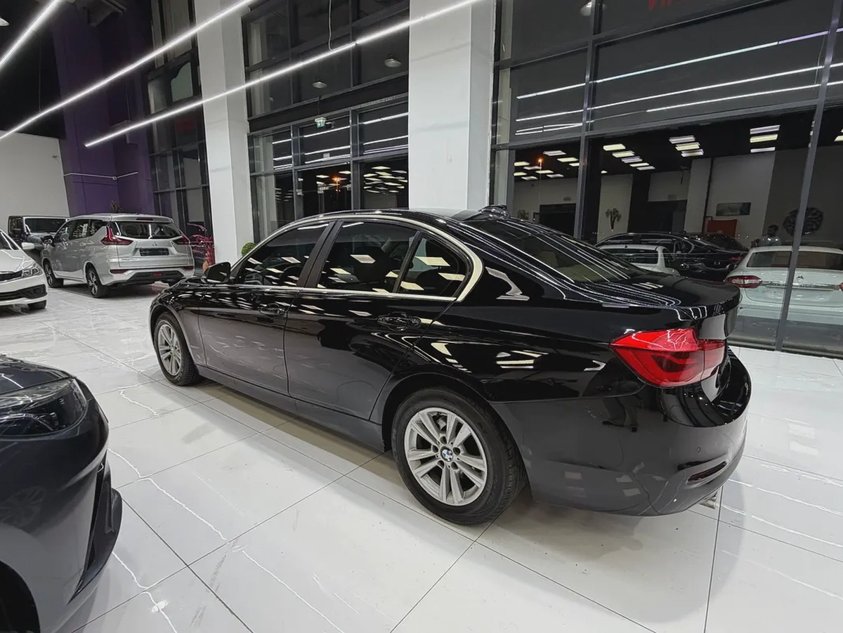 BMW 3-Series 318i 2017 GCC Specs-7-7