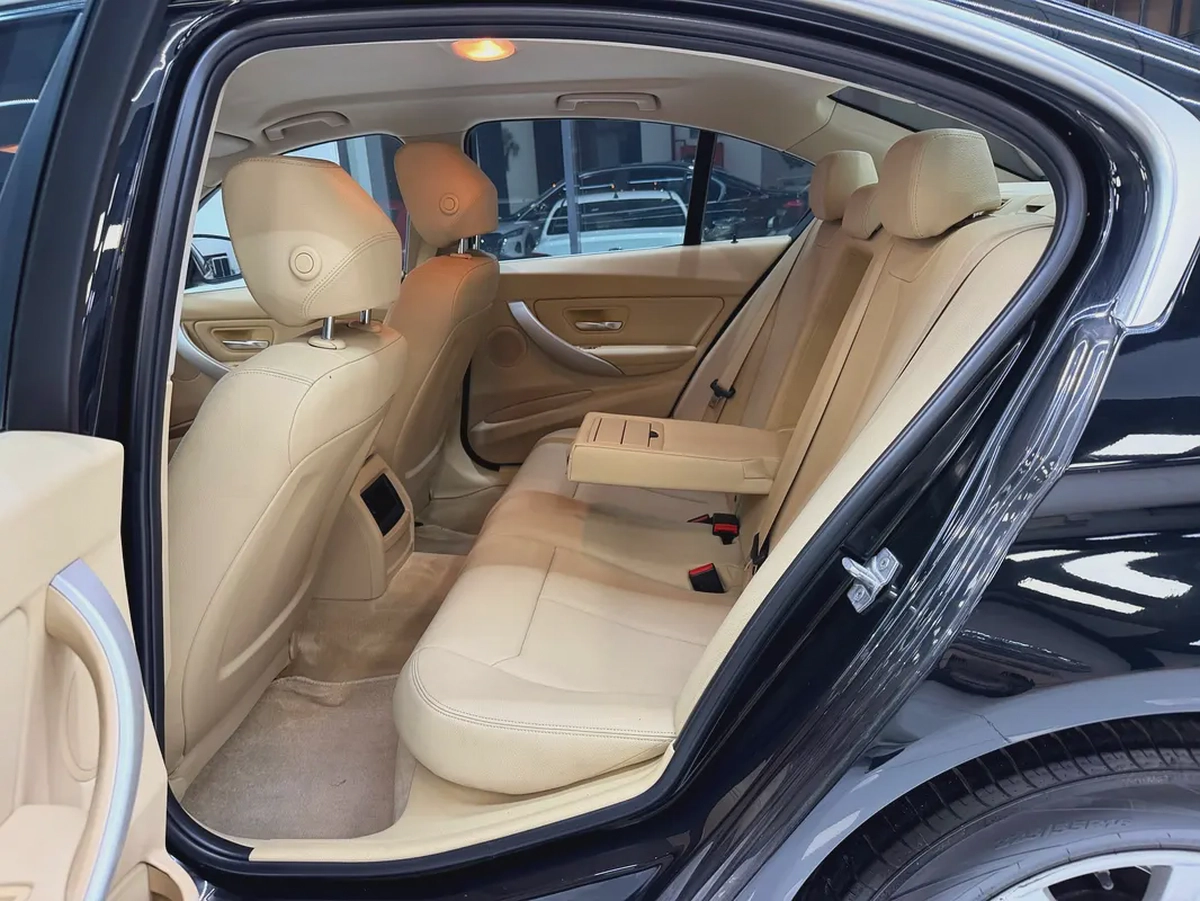 BMW 3-Series 318i 2017 GCC Specs-8-8