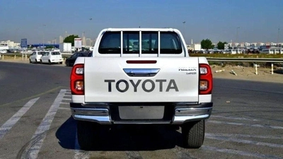 Toyota Hilux SGLX DC TRD 4.0L AWD-4