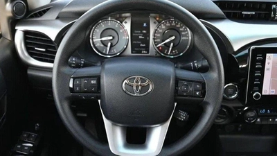Toyota Hilux SGLX DC TRD 4.0L AWD-8