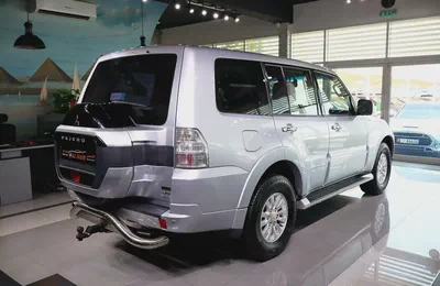 GCC Specs . Excellent Condition . Mid Option -Single Owner -No Accident-5