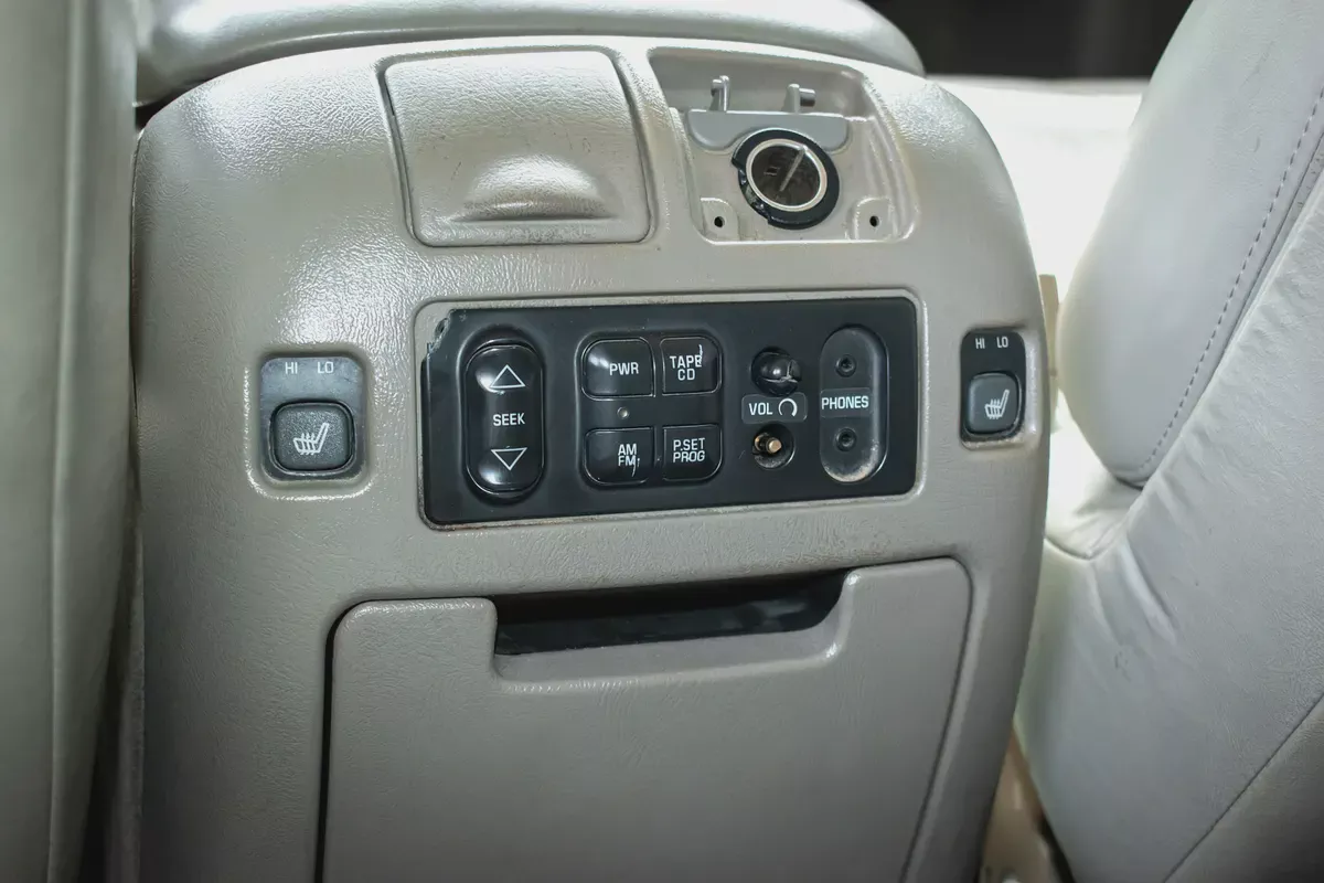 2001 - GMC YUKON XL DENALI -  JAPAN IMPORTED-15-15