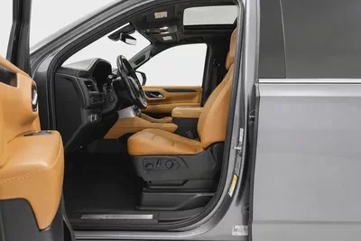 GMC Yukon SLT 5.3 V8 2021 l Panoramic Roof l AED 1,958 / Monthly-9