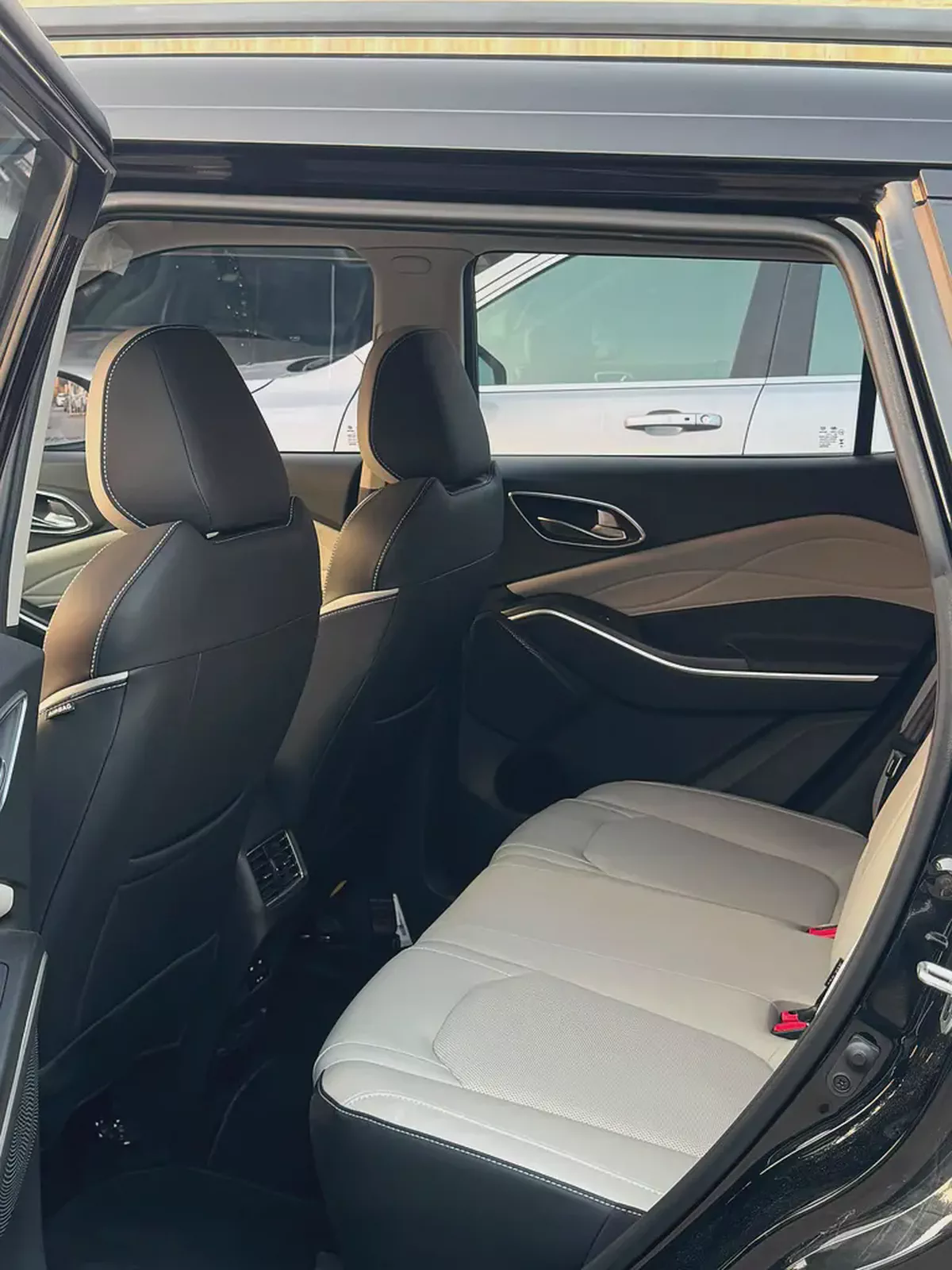 Brand New JAC JS4 2024 GCC Specs | Reliable SUV-12-12