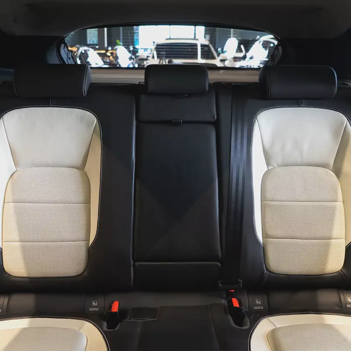 AED 1,436 p.m • 0% Downpayment • Jaguar F-Pace R-Sport • 1 Year Warranty-17-17