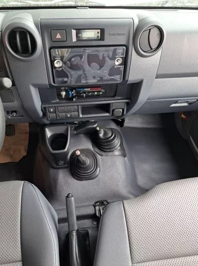 Toyota Land Cruiser 70 LC 78 HARDTOP 2.8L AT LC78 4.5L V8DIESEL 3DOOR-12