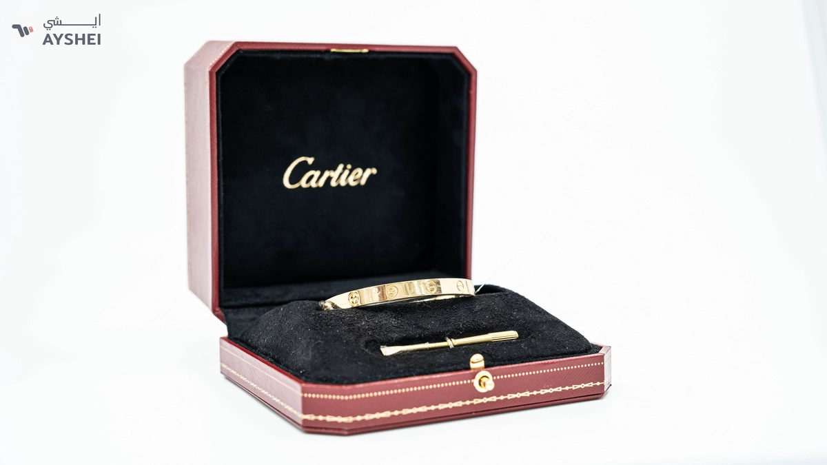 CARTIER LOVE bracelet, classic model - the LOVE bracelet is a jewelry design icon-3-3