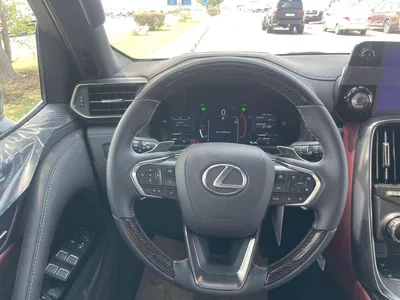 Lexus LX600 SIGNATURE-4