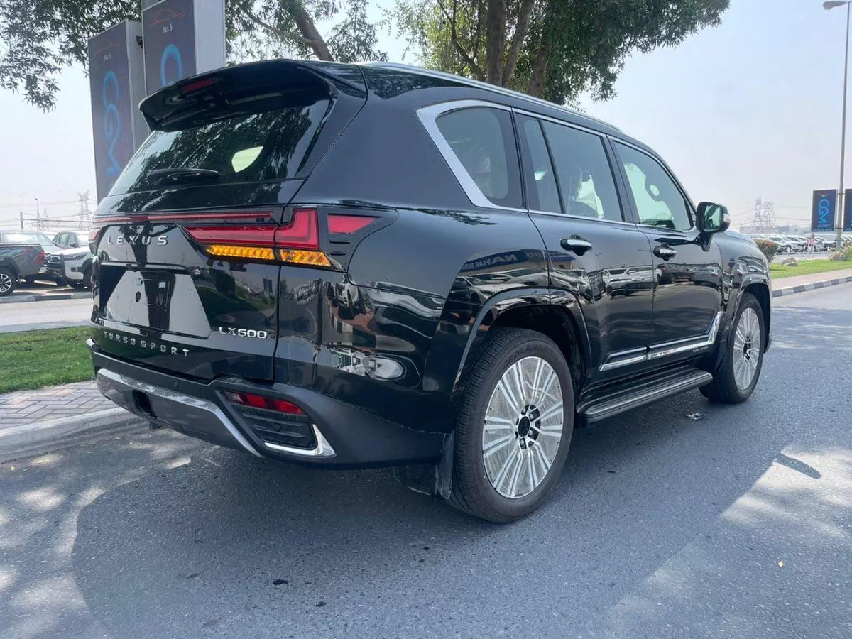 Lexus LX600 SIGNATURE-14-0