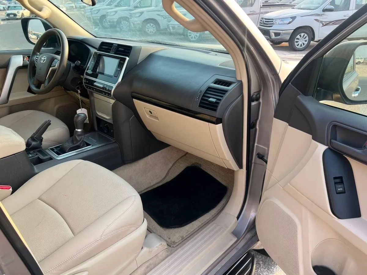 Toyota Prado TX-L 2022  Toyota Prado TXL 2.7L V4- AWD 4x4 - No Accedent -  - Rear Sensor --7-0