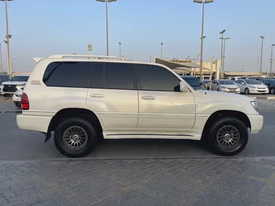 Lexus LX 470 2006 | American Specs | Well Maintained-6