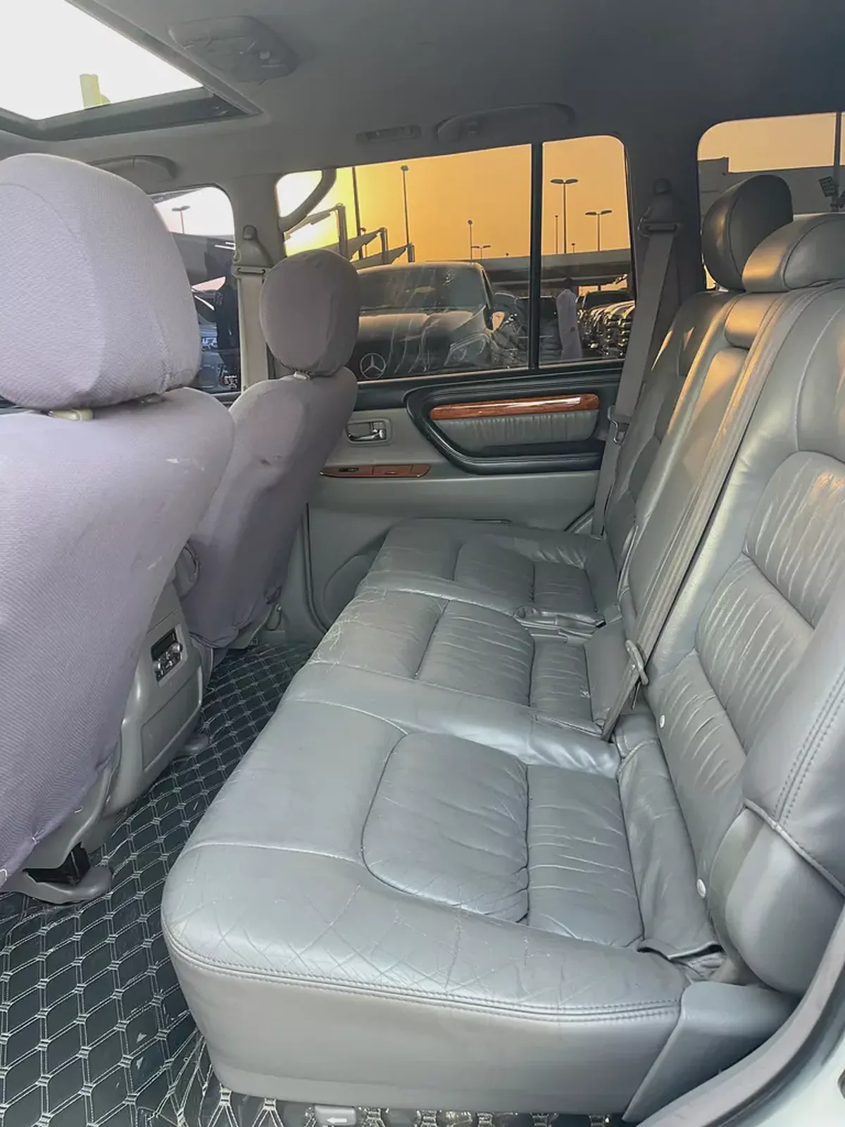 Lexus LX 470 2006 | American Specs | Well Maintained-12-12