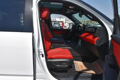 TUNDRA TRD PRO HYBRID 4.W.D. 2024 | WHITE-3