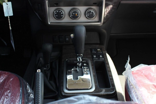 Nissan Patrol Automatic |Brand New | Under Official Dealer Warranty | Full Option