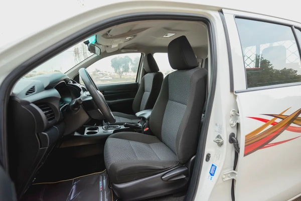 Hilux | Double Cabin 4x2 | Automatic | GCC Specs | Ref#T45854