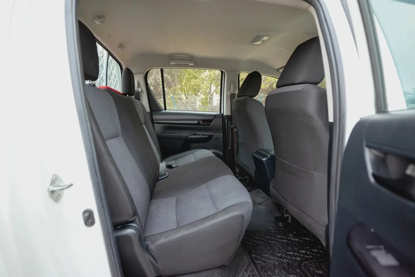 Hilux | Double Cabin 4x2 | Automatic | GCC Specs | Ref#T45854