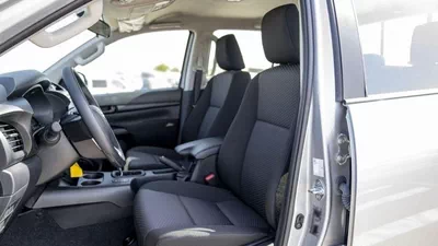 Toyota Hilux MED OPTION HILUX 2.4L AT-14