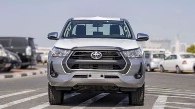 Toyota Hilux MED OPTION HILUX 2.4L AT-1