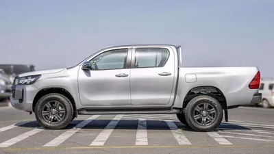 Toyota Hilux MED OPTION HILUX 2.4L AT-3