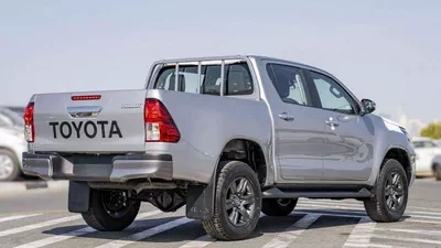 Toyota Hilux MED OPTION HILUX 2.4L AT-7