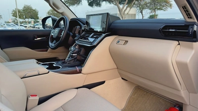 2025 Toyota Land Cruiser GXR 4.0 V6, Dealer Warranty, GCC Specifications-9