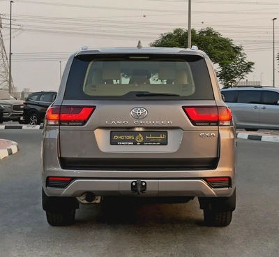 2025 Toyota Land Cruiser GXR 4.0 V6, Dealer Warranty, GCC Specifications-5